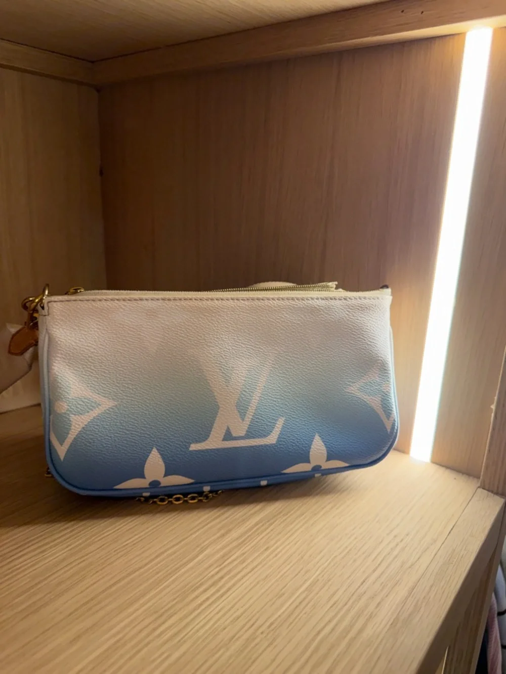 Louis Vuitton Gradient Blue & White Multi Pochette Bag with Beige Strap - Picture 2 of 9